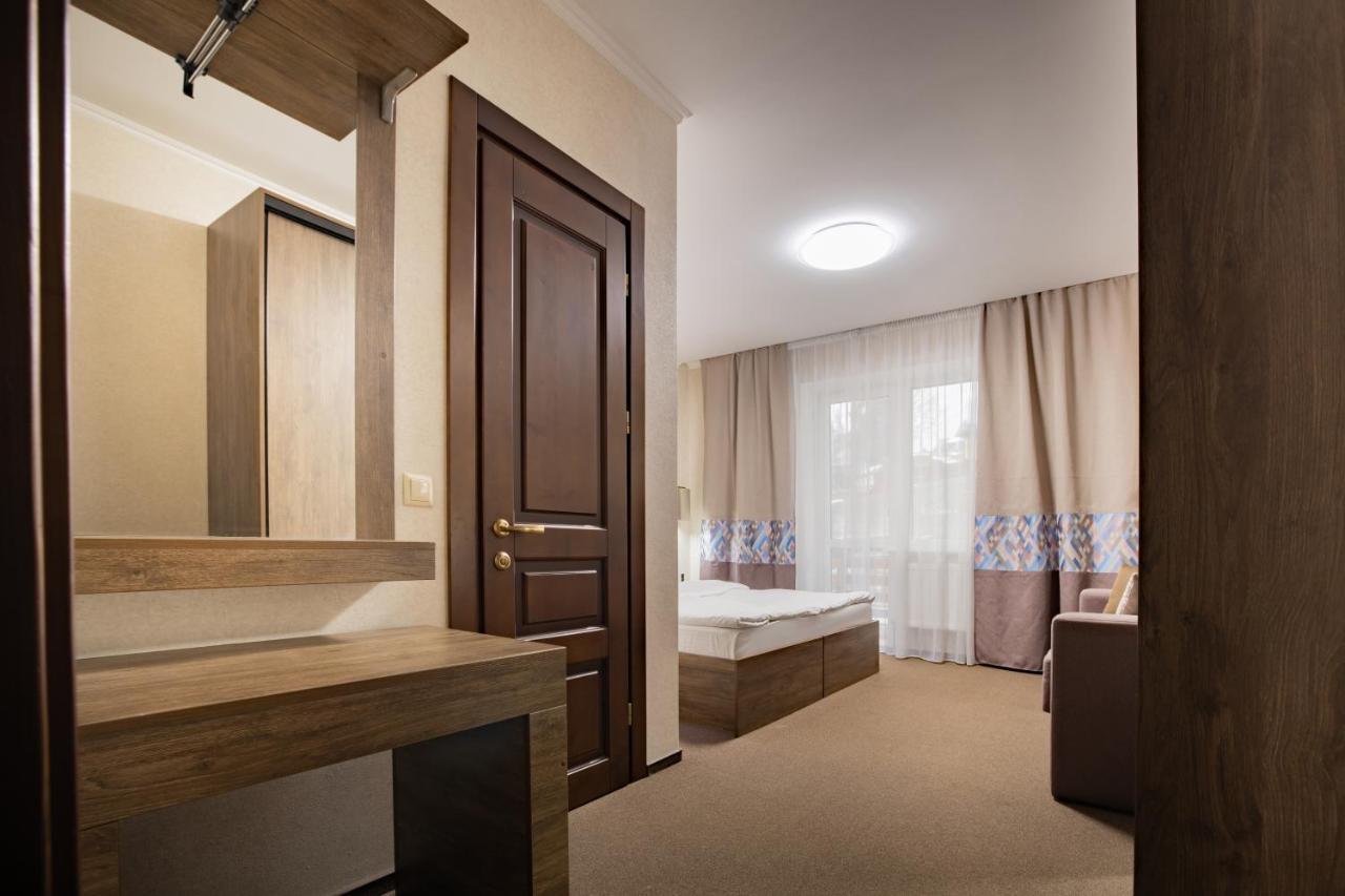 Private Rooms In Hotel Lift 1R Bukovel Luaran gambar